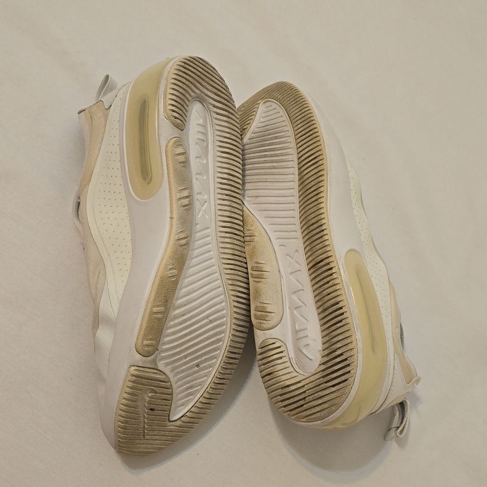 NIKE Air Max  White running Women's Size 8.5‎ - Picture 4 of 7